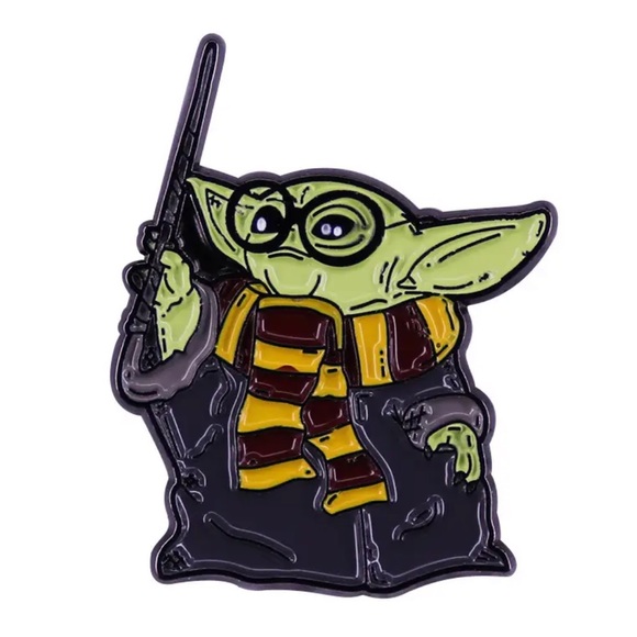 Gryffindor Yoda Enamel Pin Star Wars Harry Potter Jedi Ultimate Movie Fan Badge - Picture 1 of 8